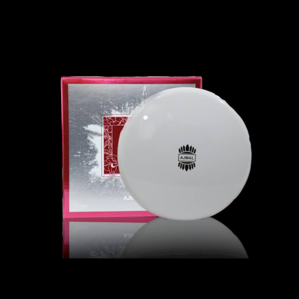 Pretty Powder by Ajaml @ ArabiaScents